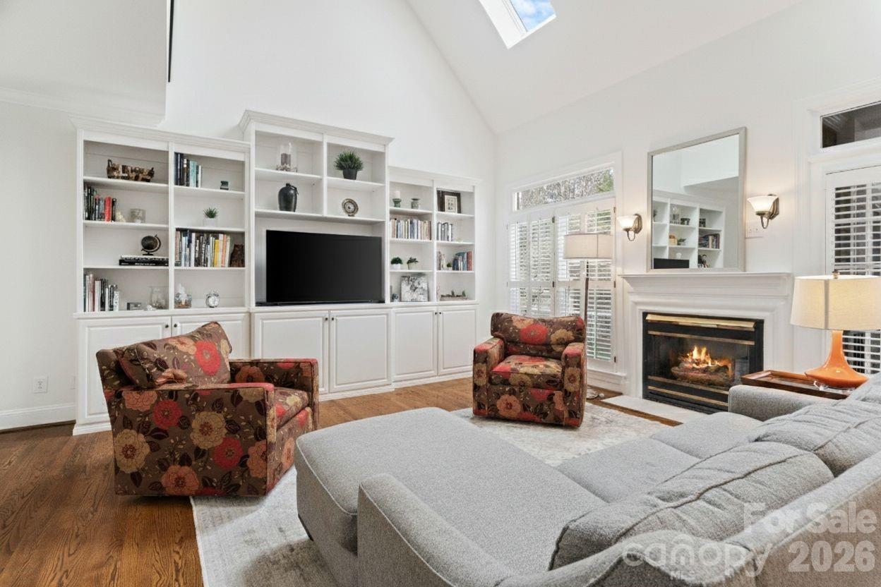 Beverly Crest - Residential