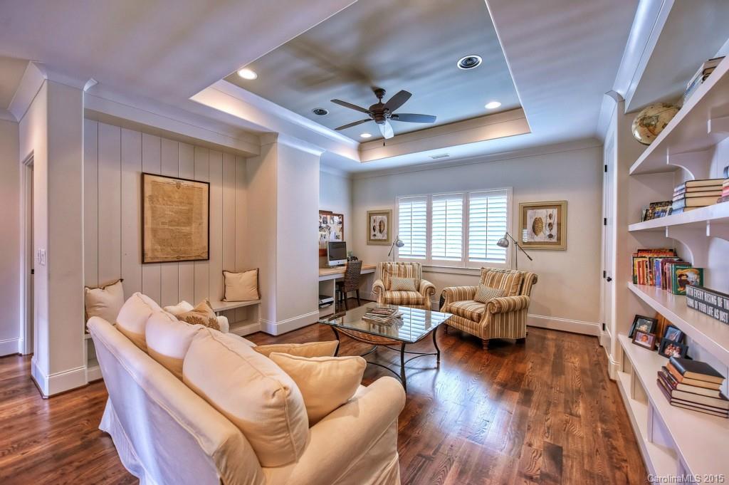 The Peninsula - Residential