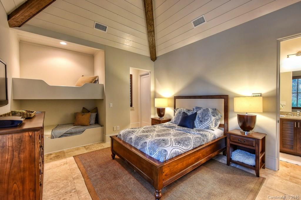 The Peninsula - Residential