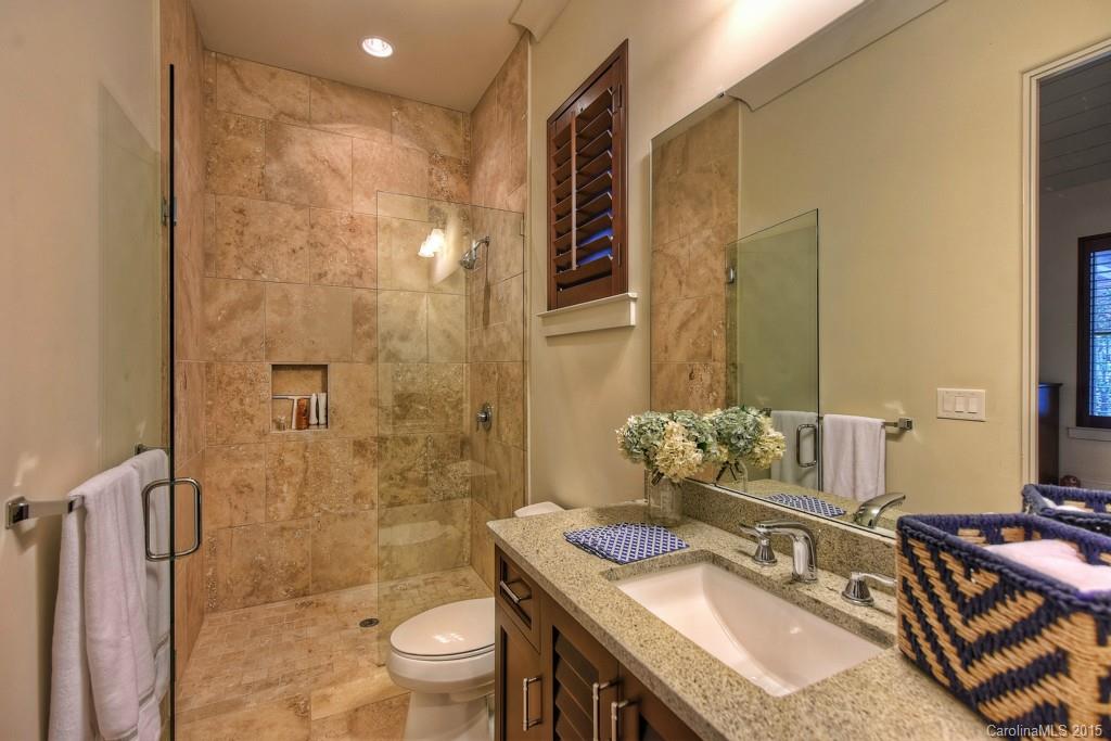 The Peninsula - Residential