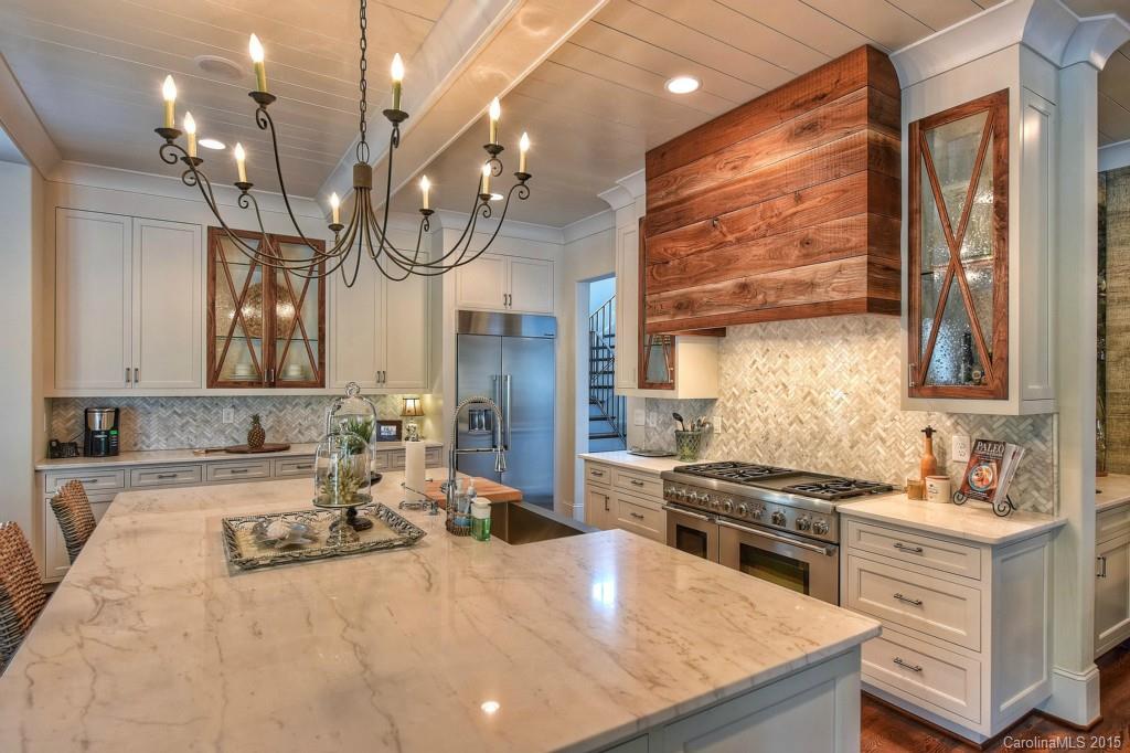 The Peninsula - Residential