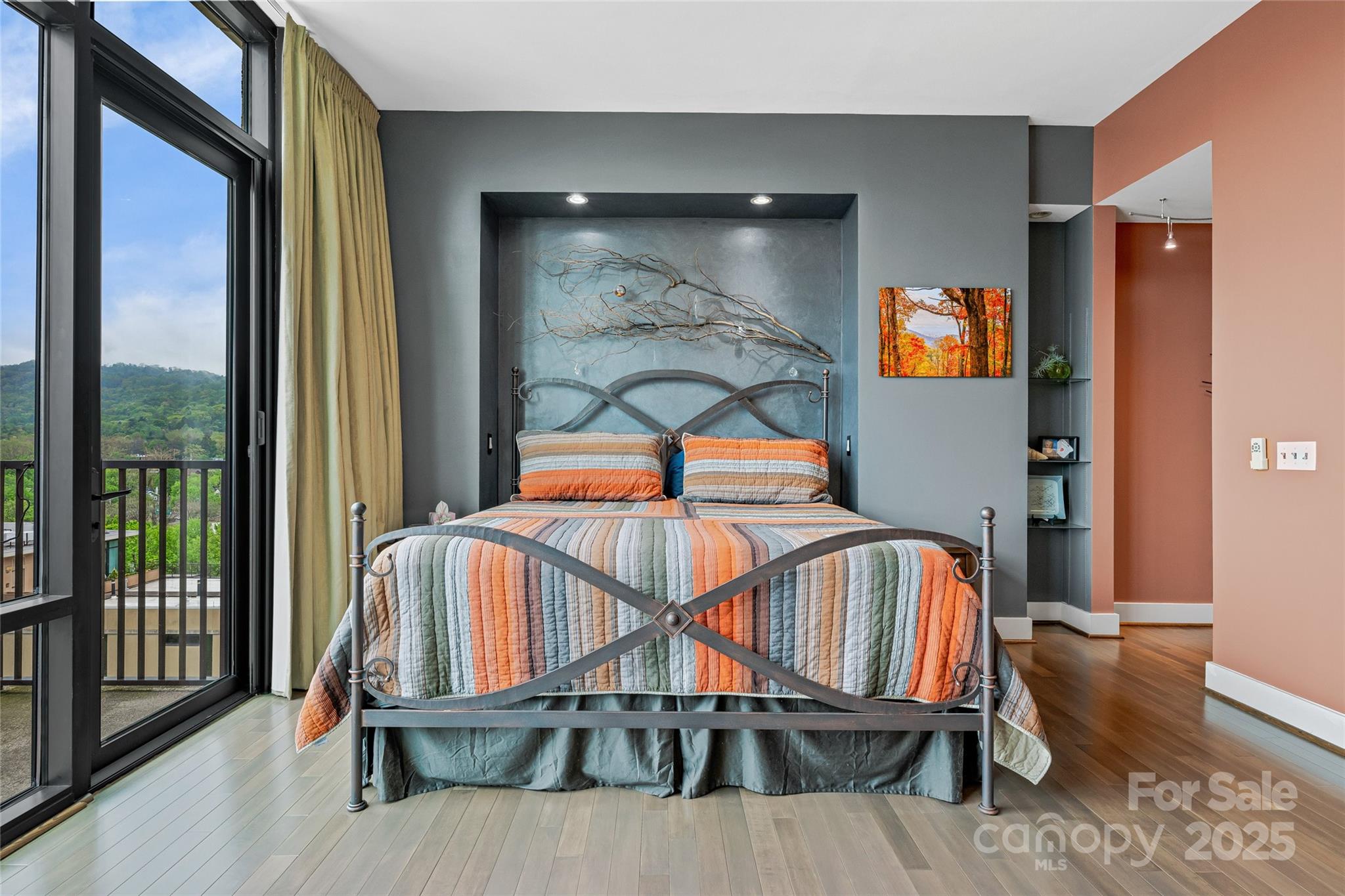 60 North Market - Residential