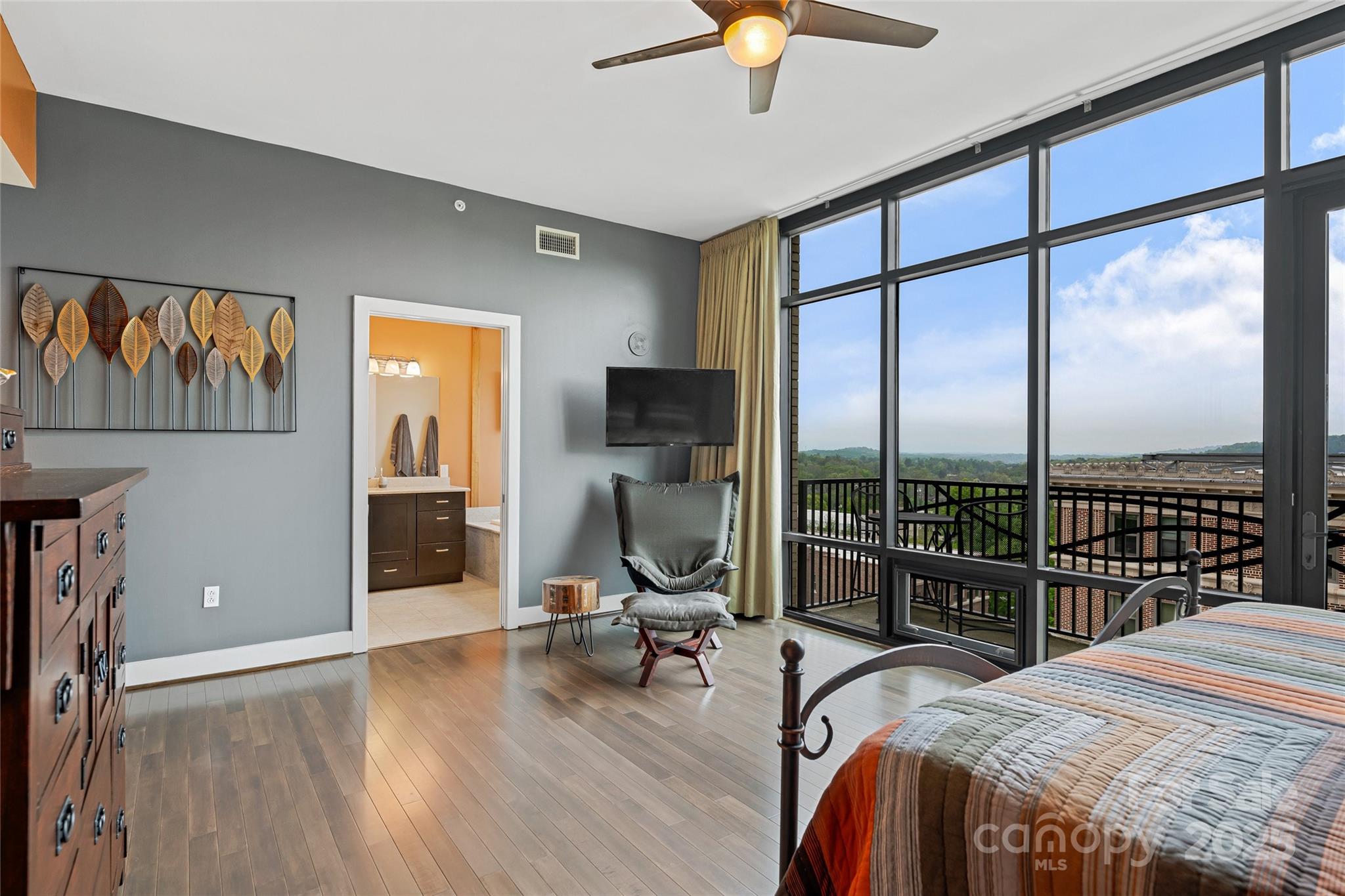 60 North Market - Residential