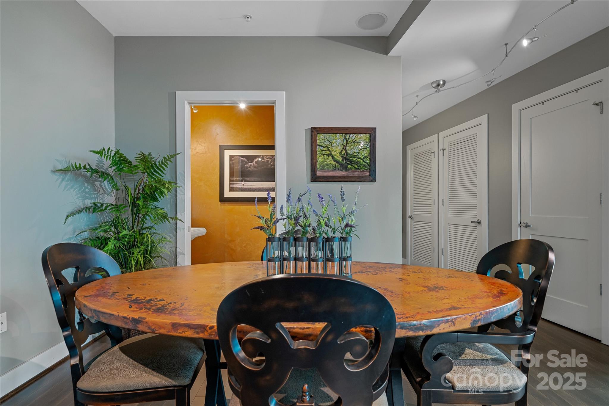 60 North Market - Residential