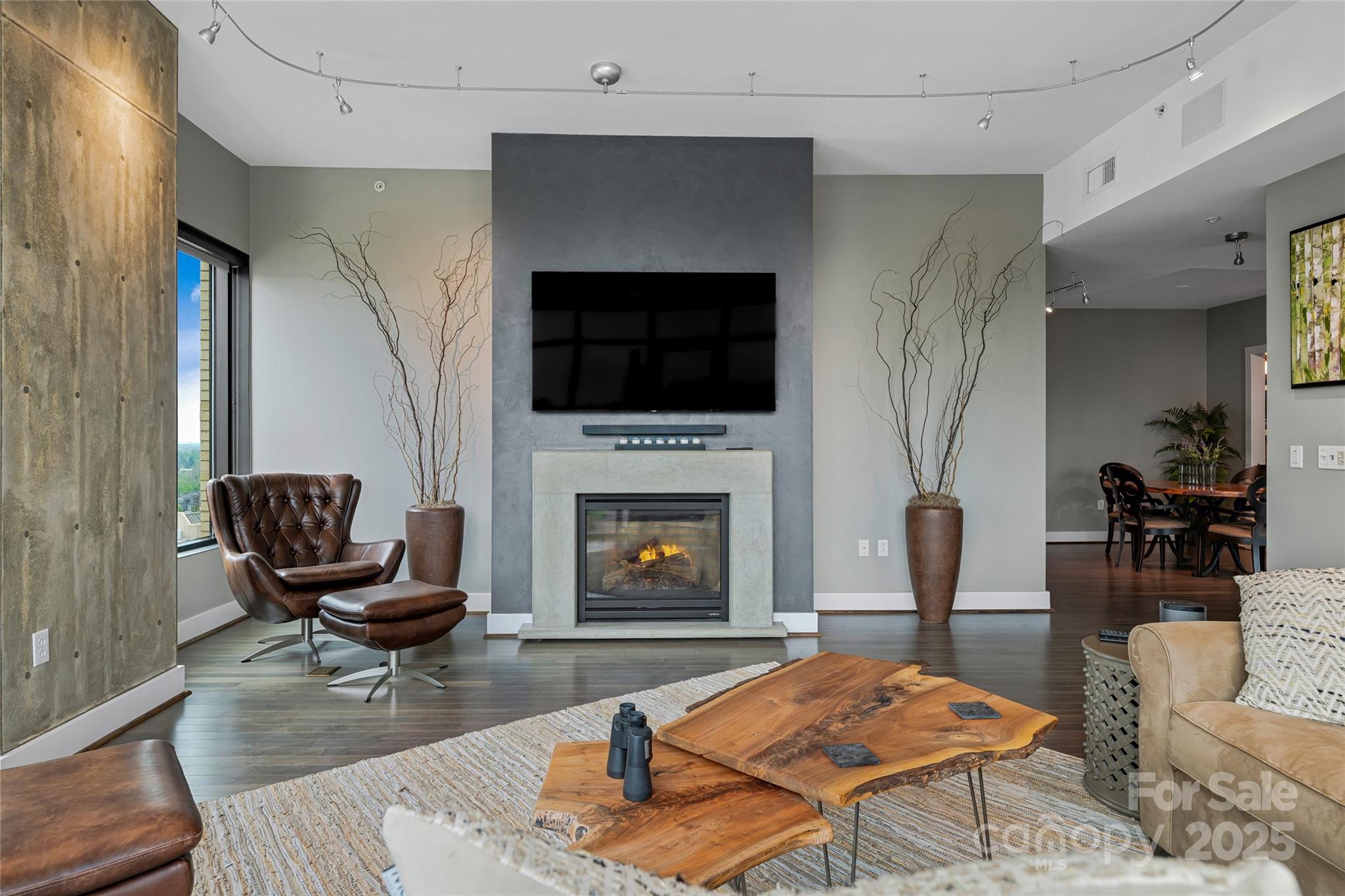 60 North Market - Residential