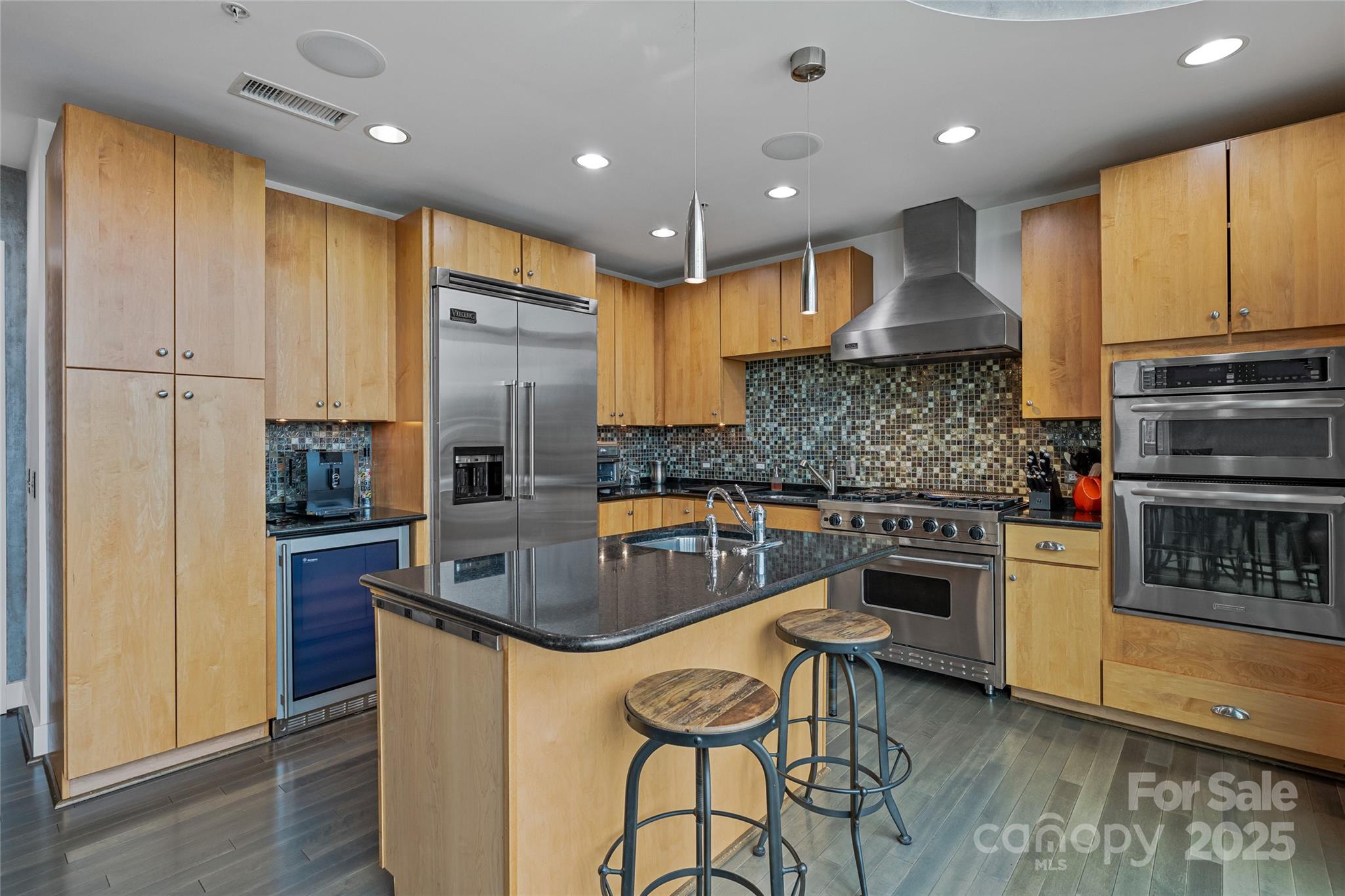 60 North Market - Residential