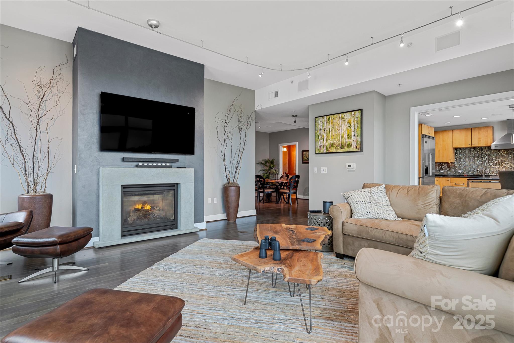 60 North Market - Residential