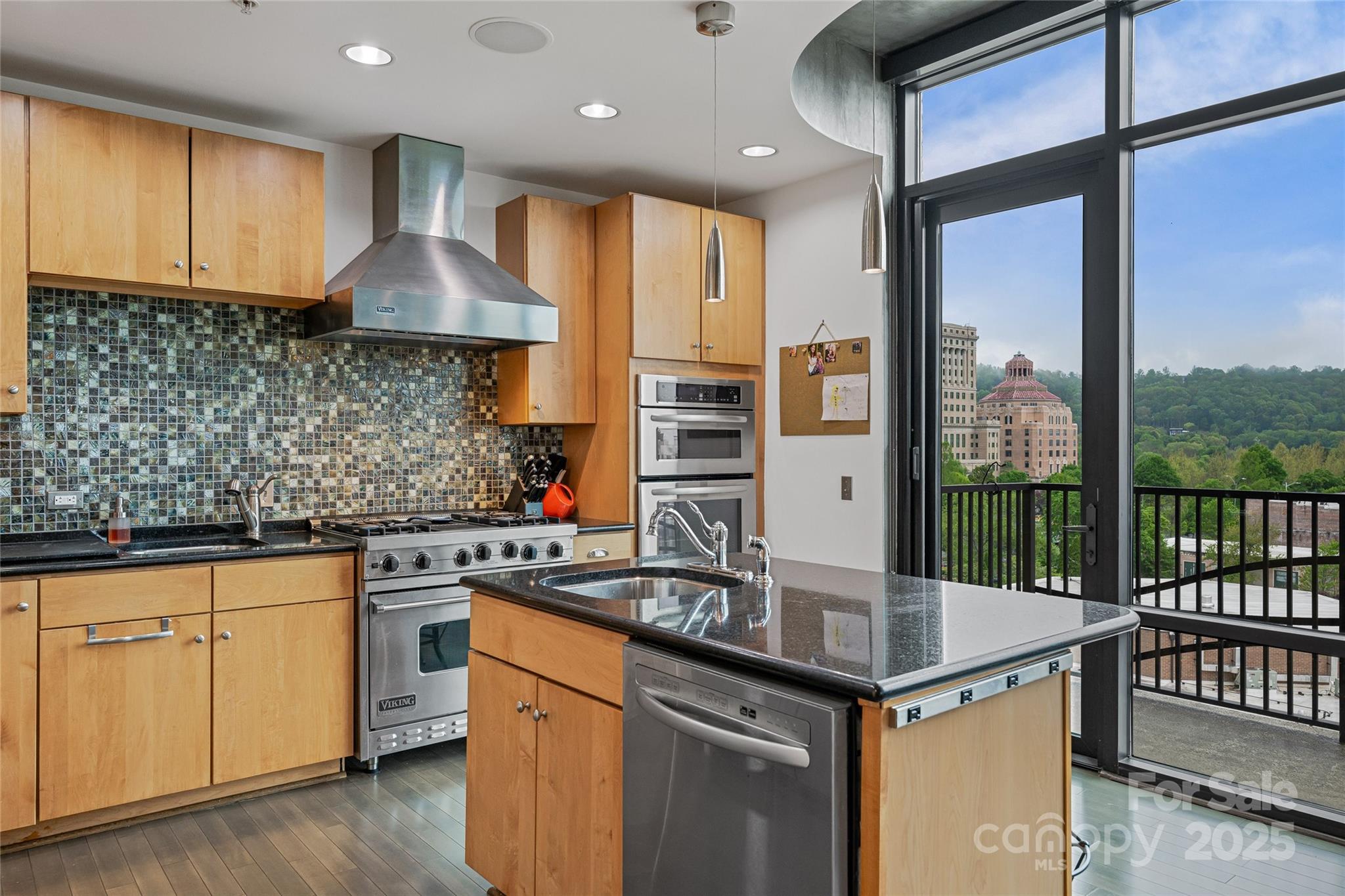 60 North Market - Residential