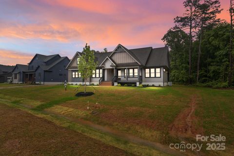 153 Mills Garden Road Statesville NC 28625