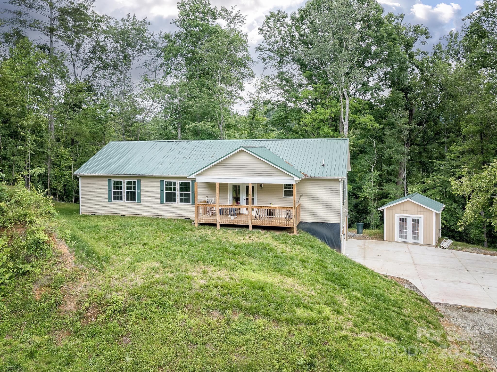 1036 Williamsburg Drive