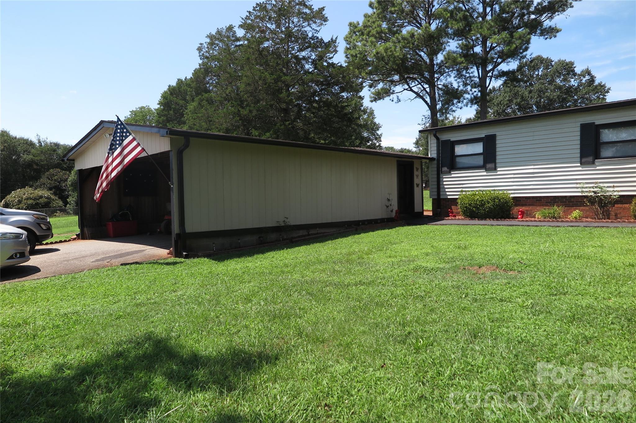 1042 Bexley Lane