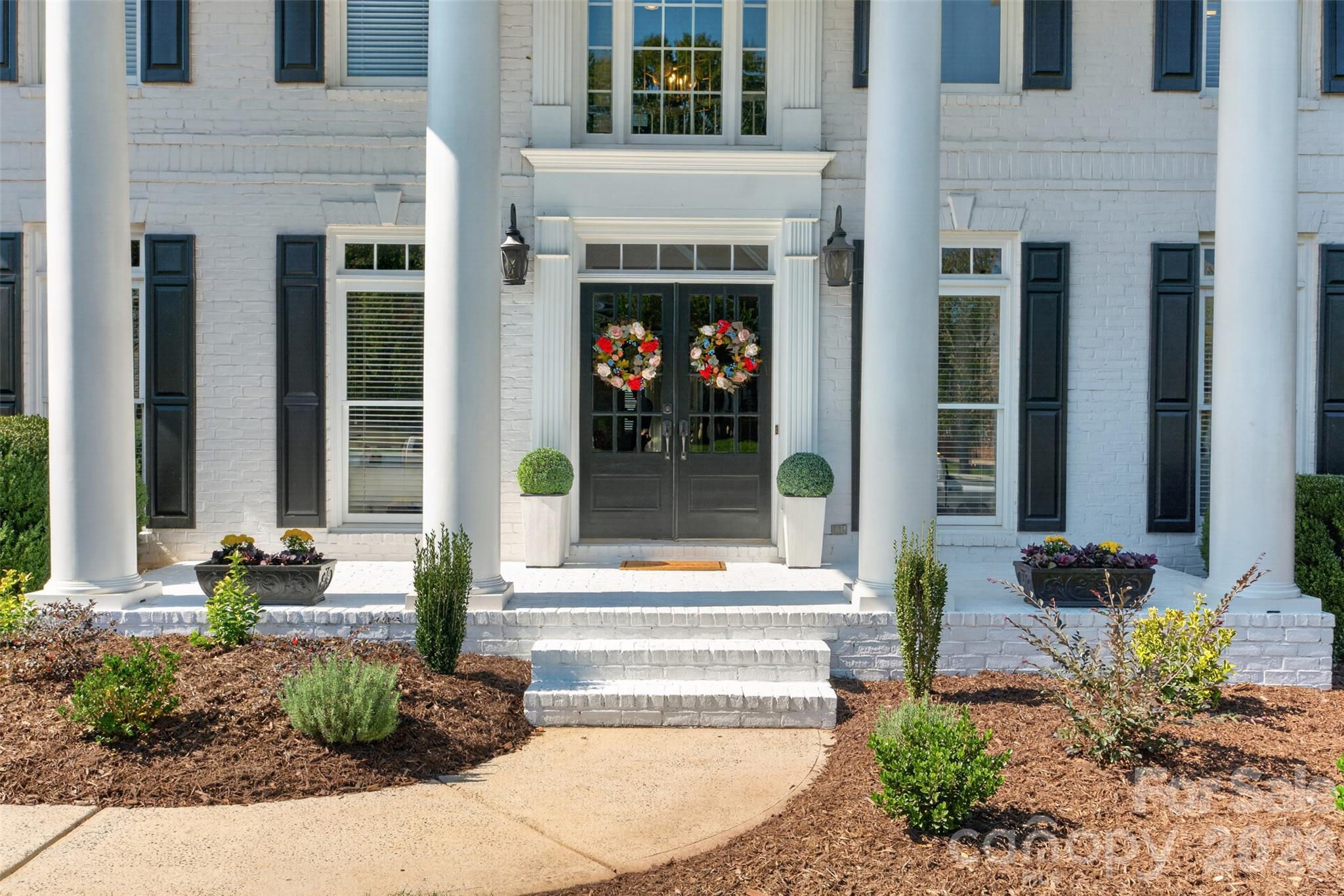 8634 Woodmere Crossing Drive