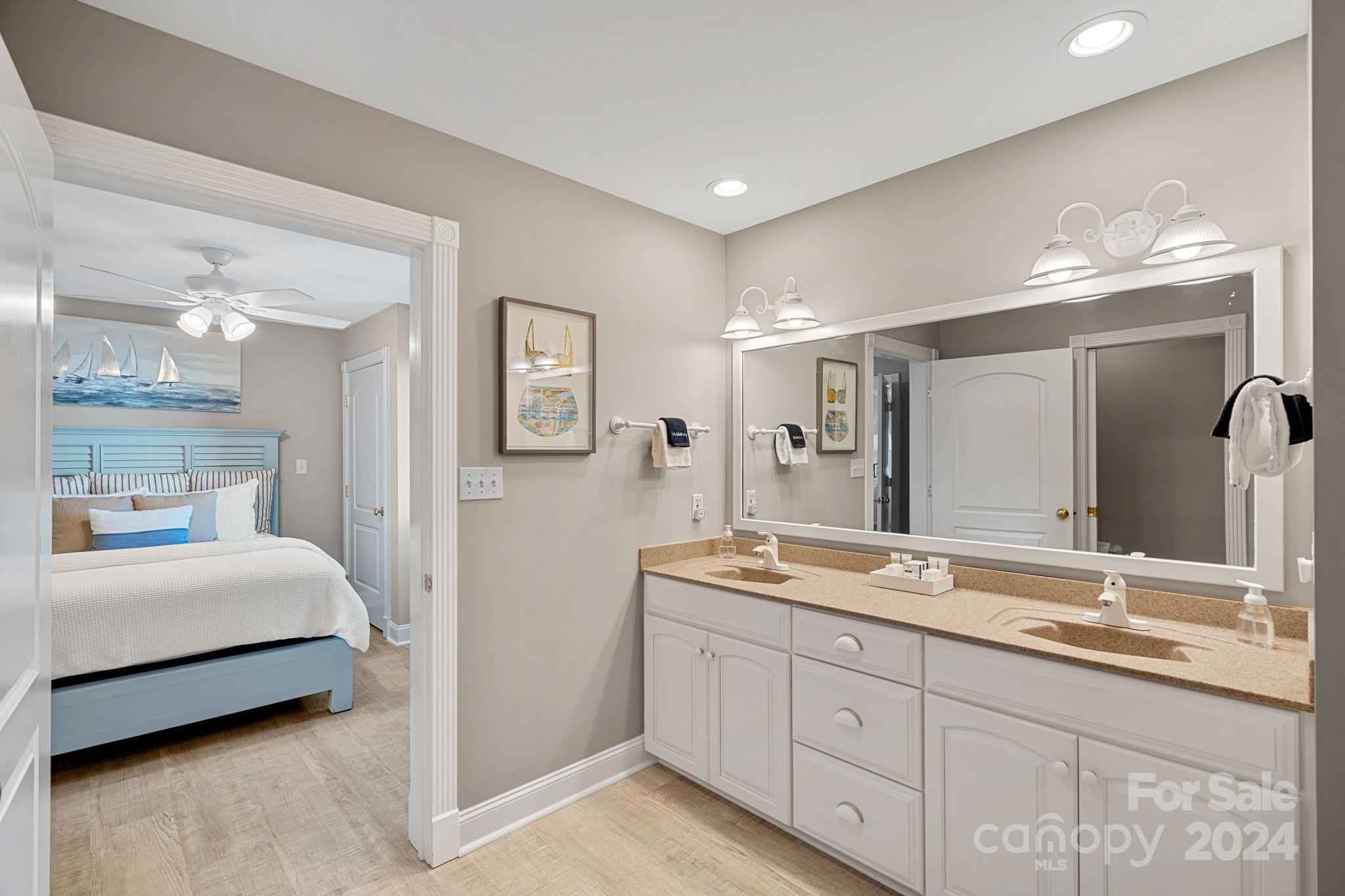 Point Largo - Residential