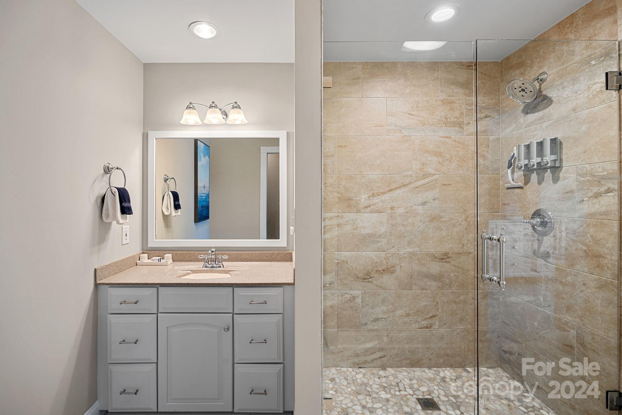 Point Largo - Residential