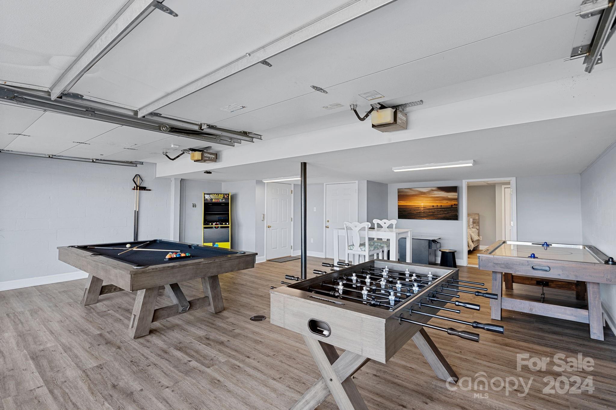 Point Largo - Residential