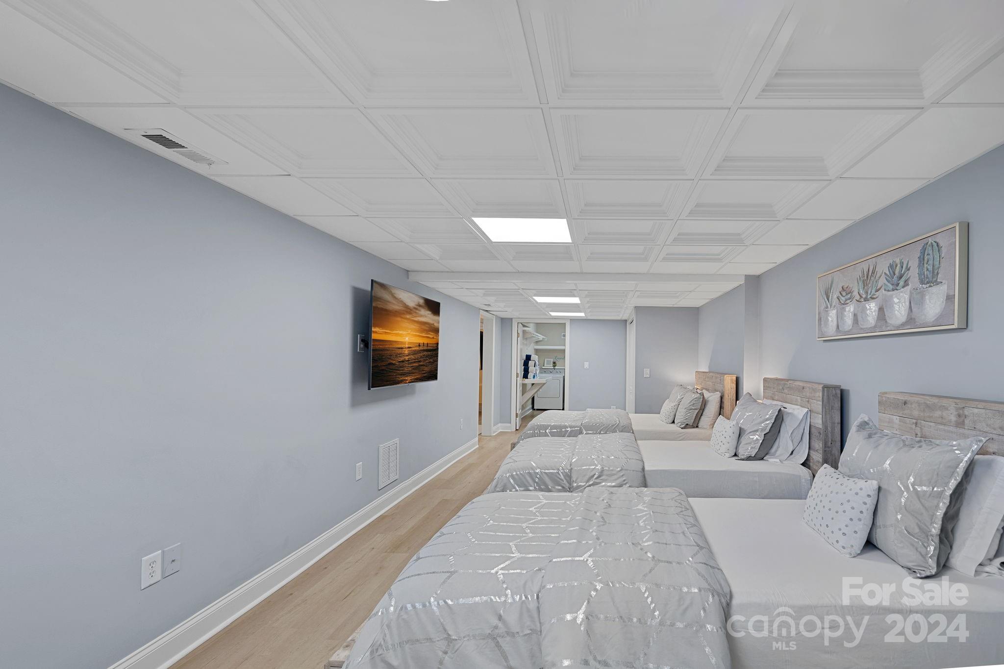 Point Largo - Residential