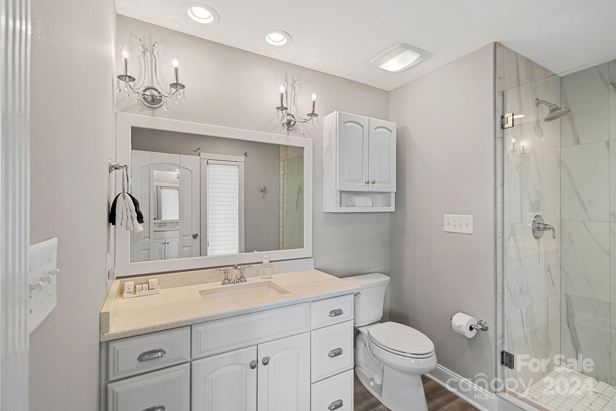 Point Largo - Residential