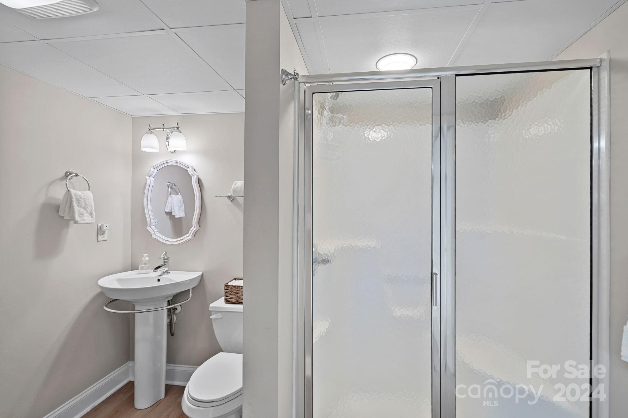 Point Largo - Residential