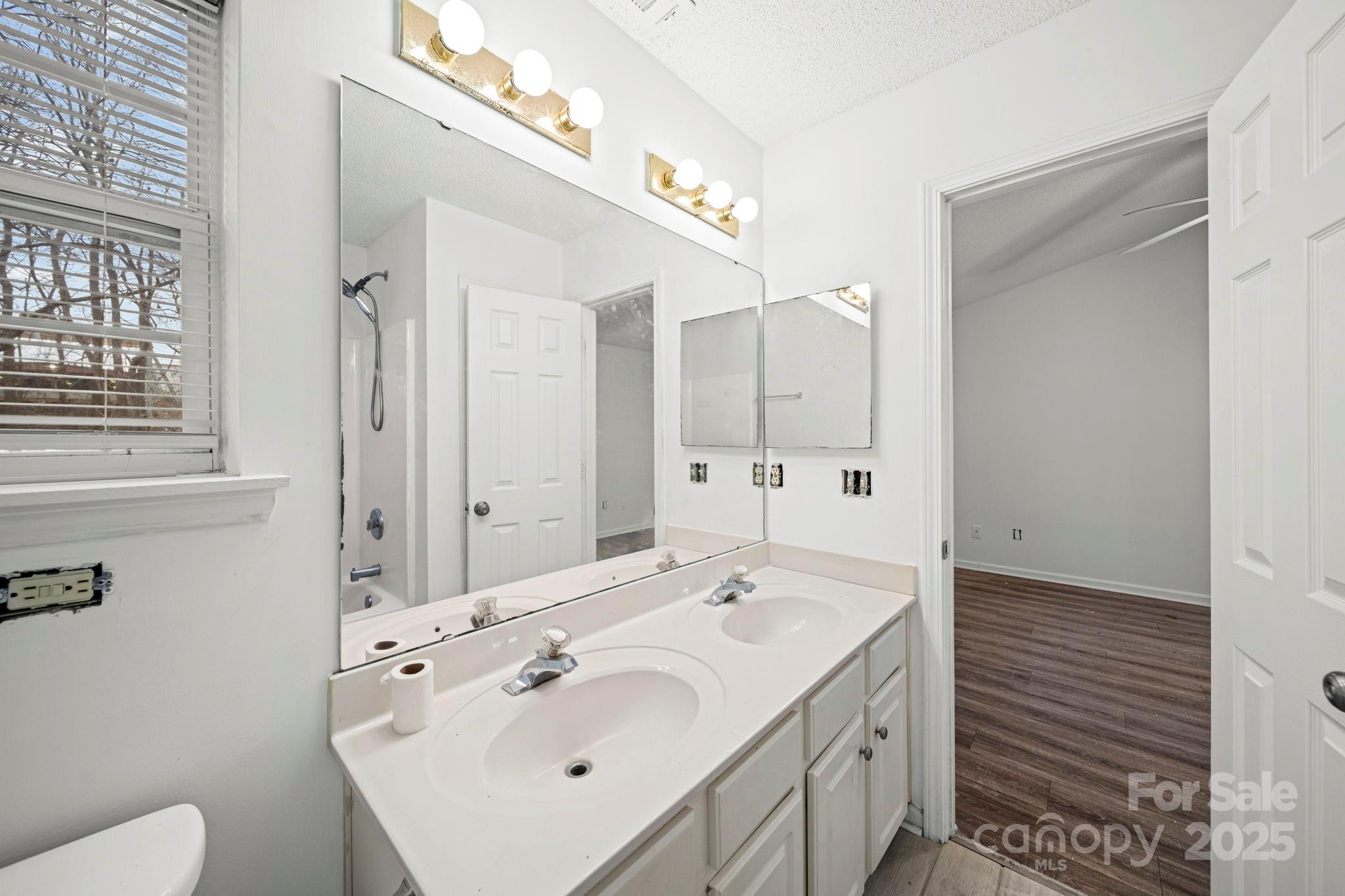 Kimmerly Woods - Residential