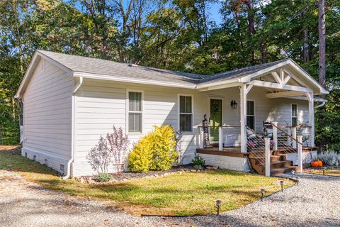 A home in Waxhaw