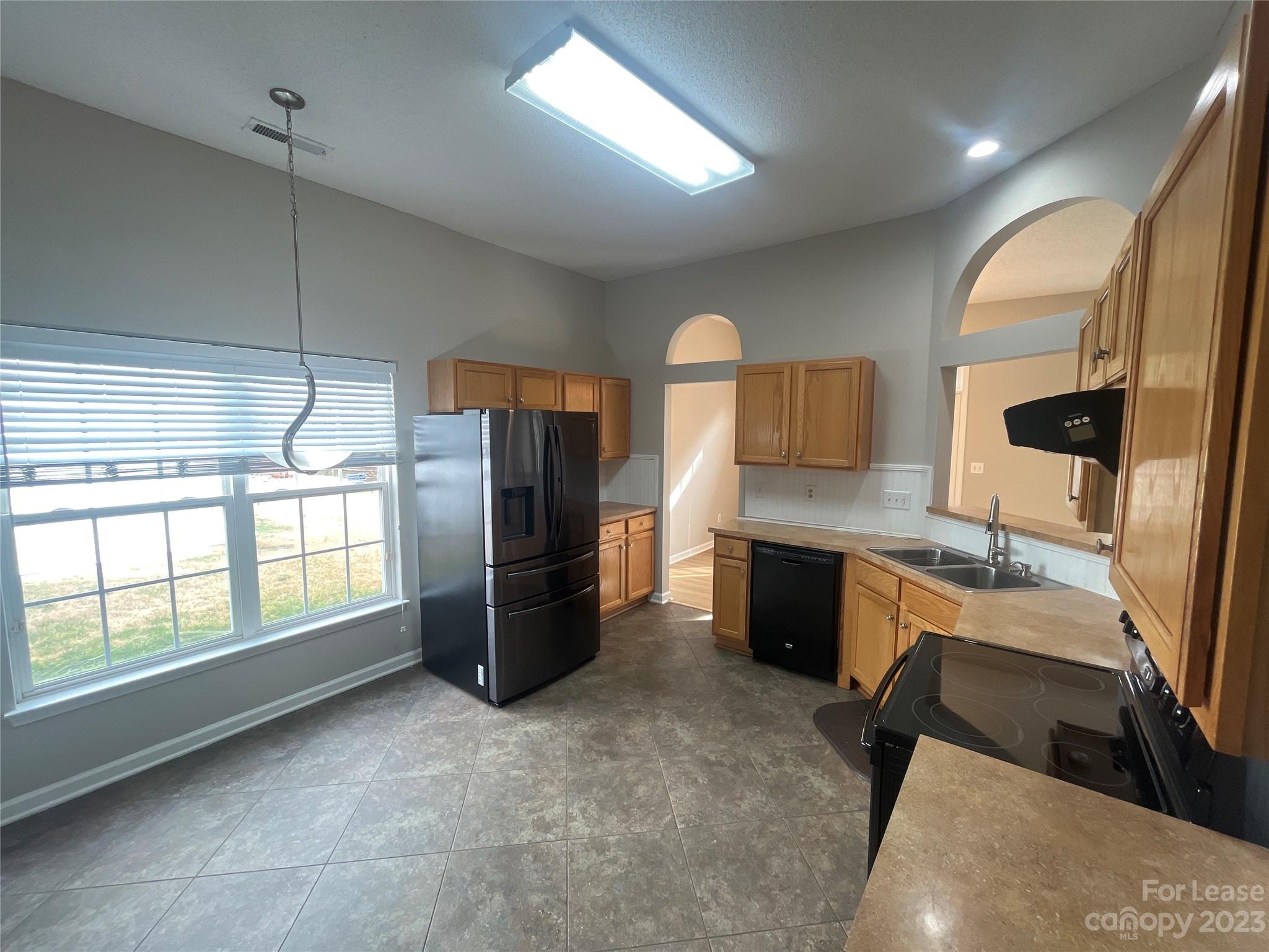 Ridge Crossing - Residential Lease