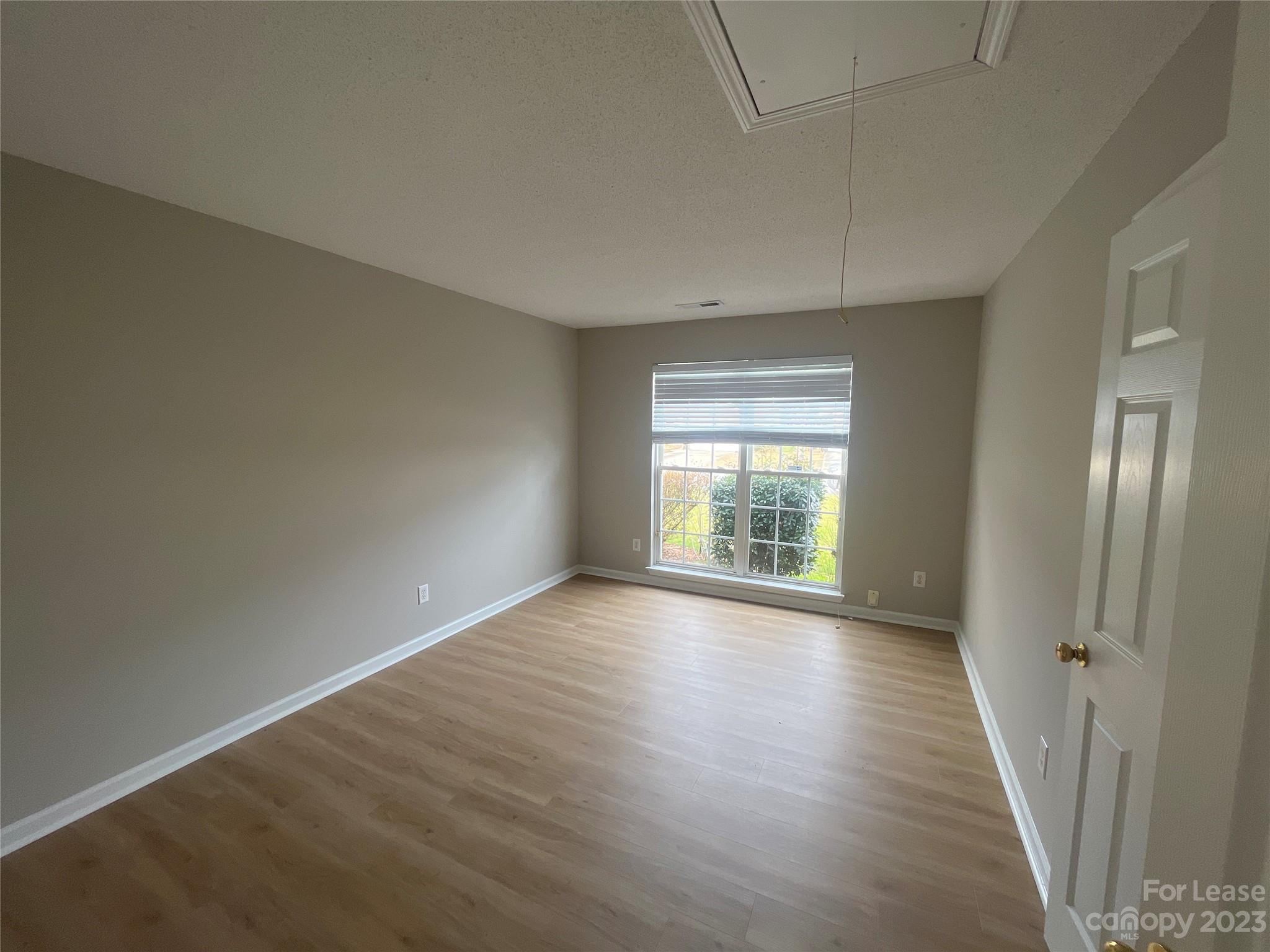 Ridge Crossing - Residential Lease