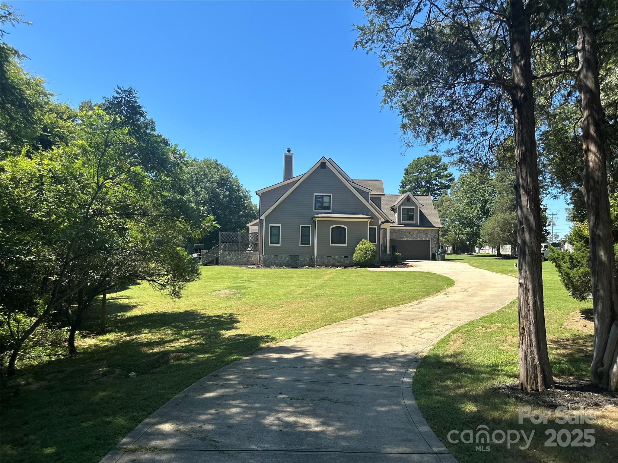 1132 Mt Holly Huntersville Road