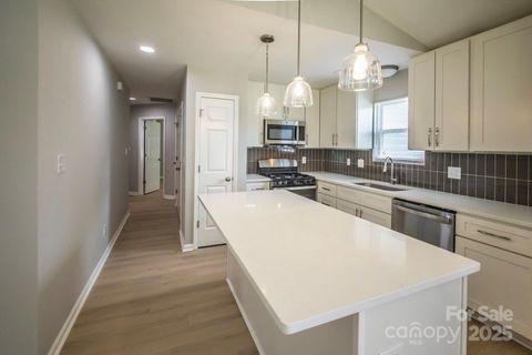 1004 Johnson Street Charlotte NC 28206