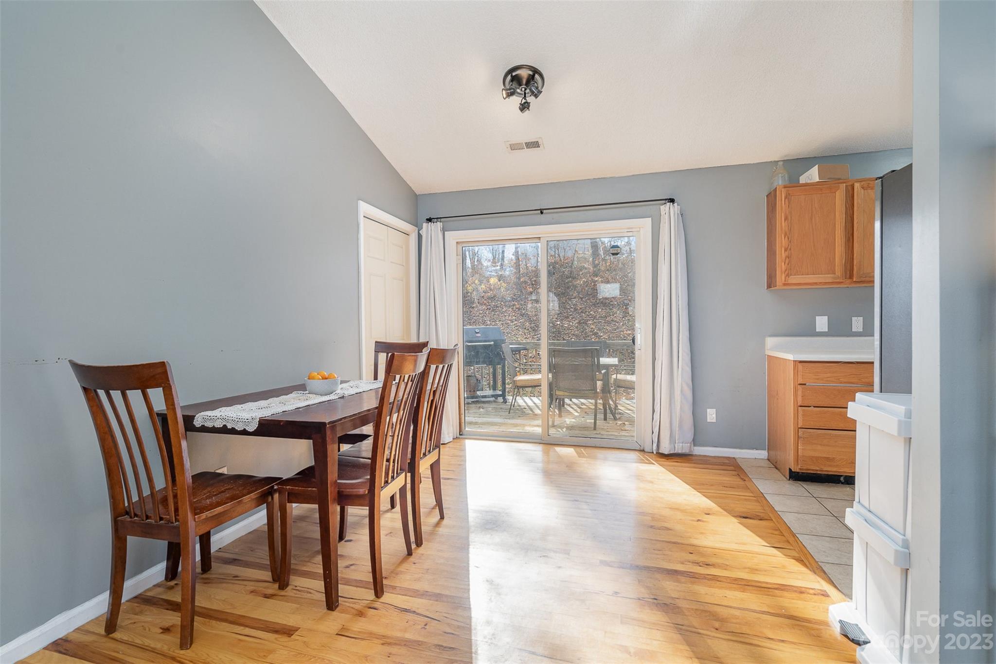 Shangri La - Residential