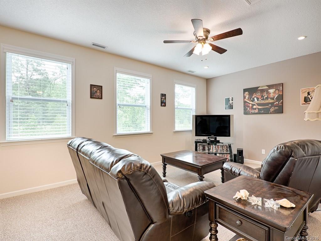 Shelly Woods - Residential