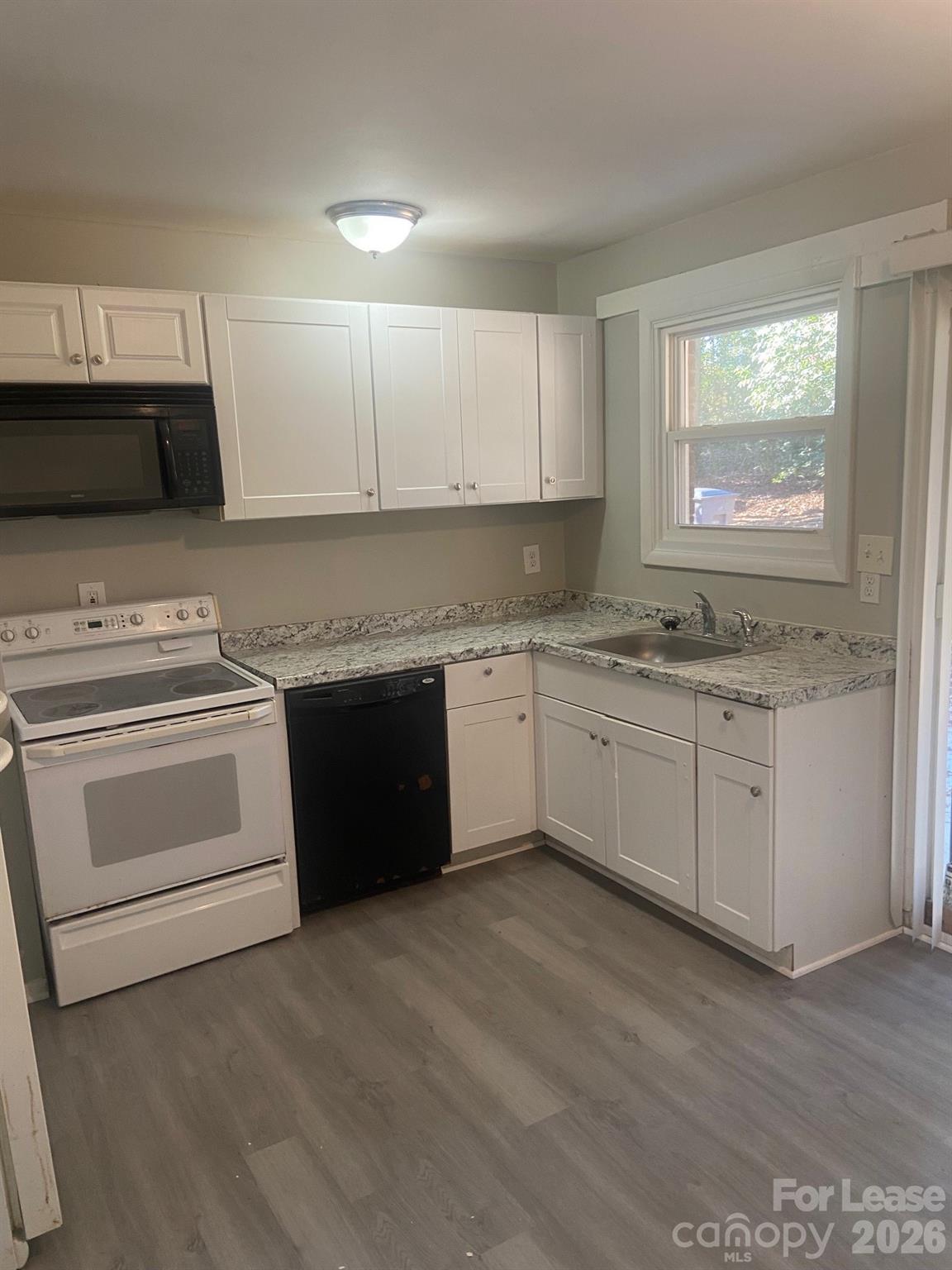 Blendwood - Residential Lease