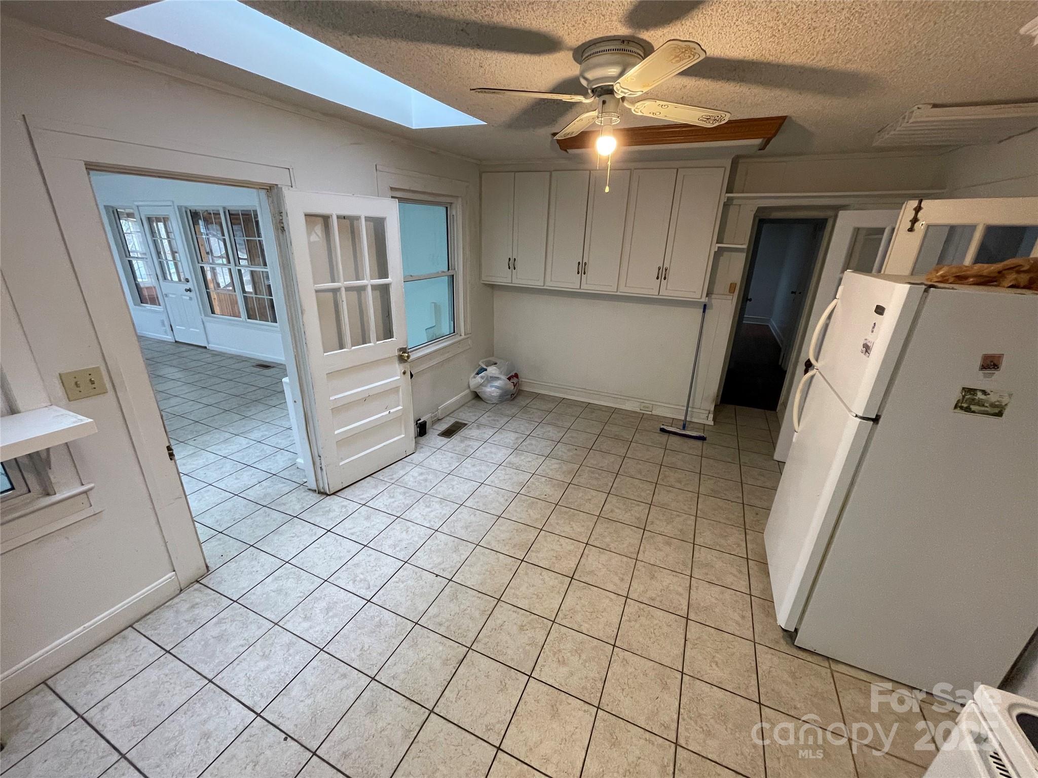 10516 Hambright Road