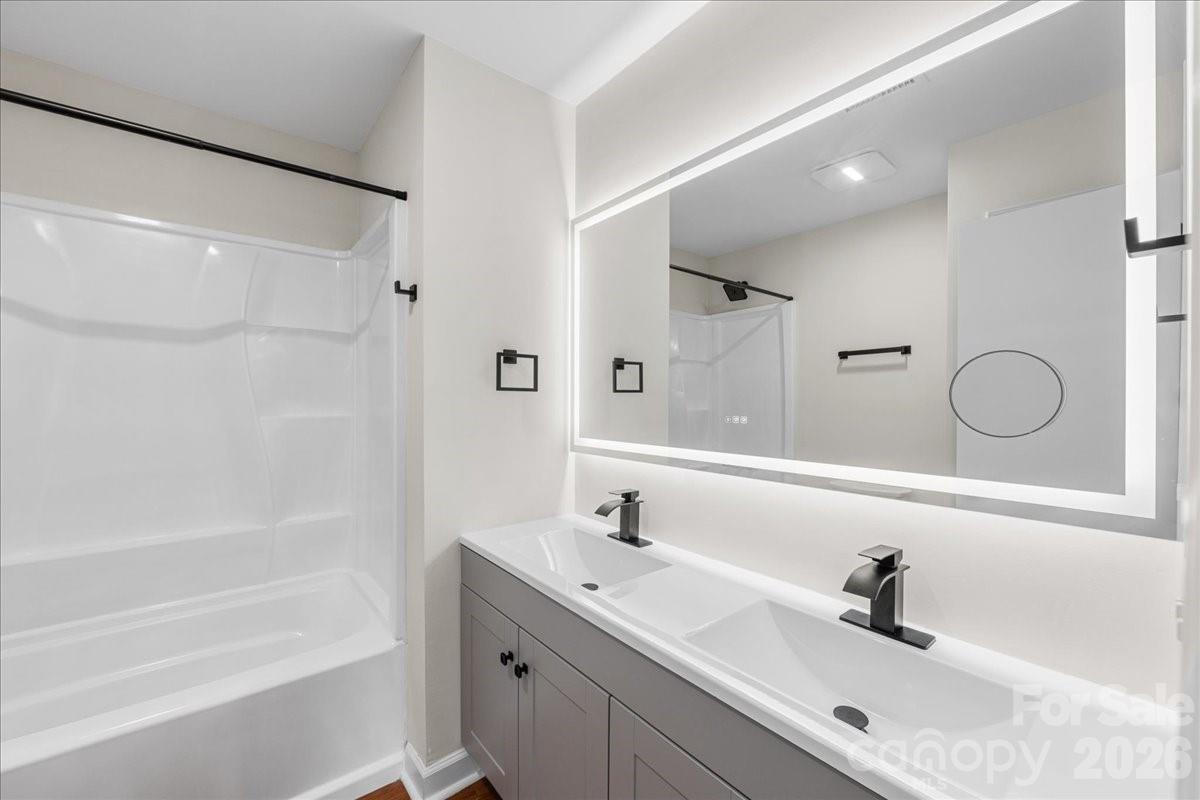 Sharon Place - Residential