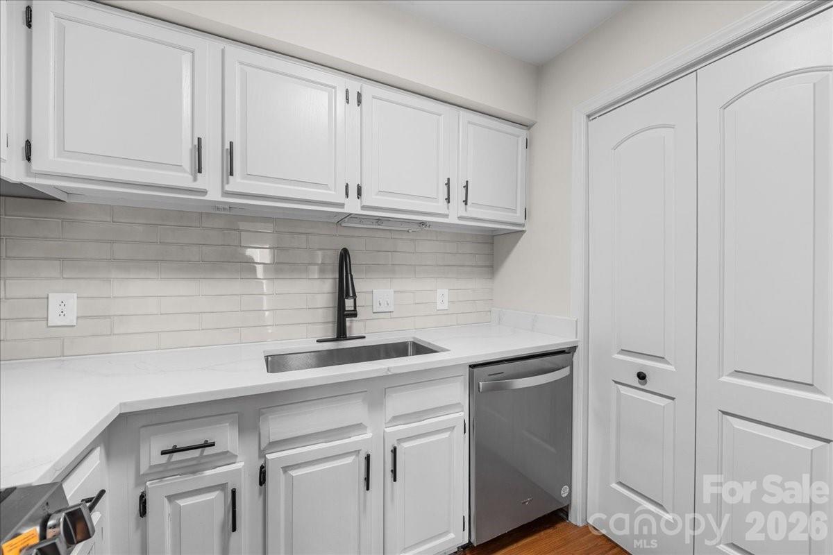 Sharon Place - Residential