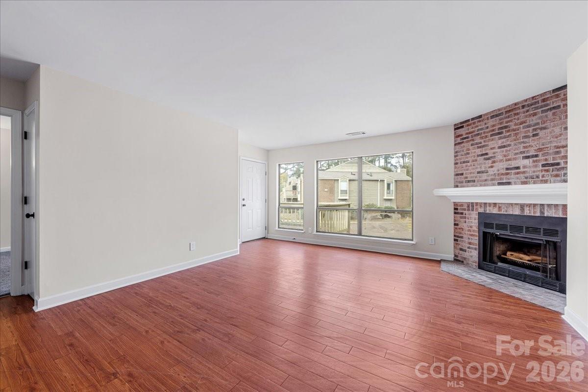 1612 Sharon Road W 70