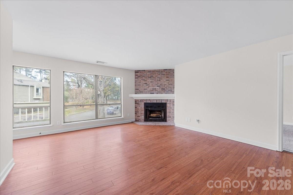 1612 Sharon Road W 70