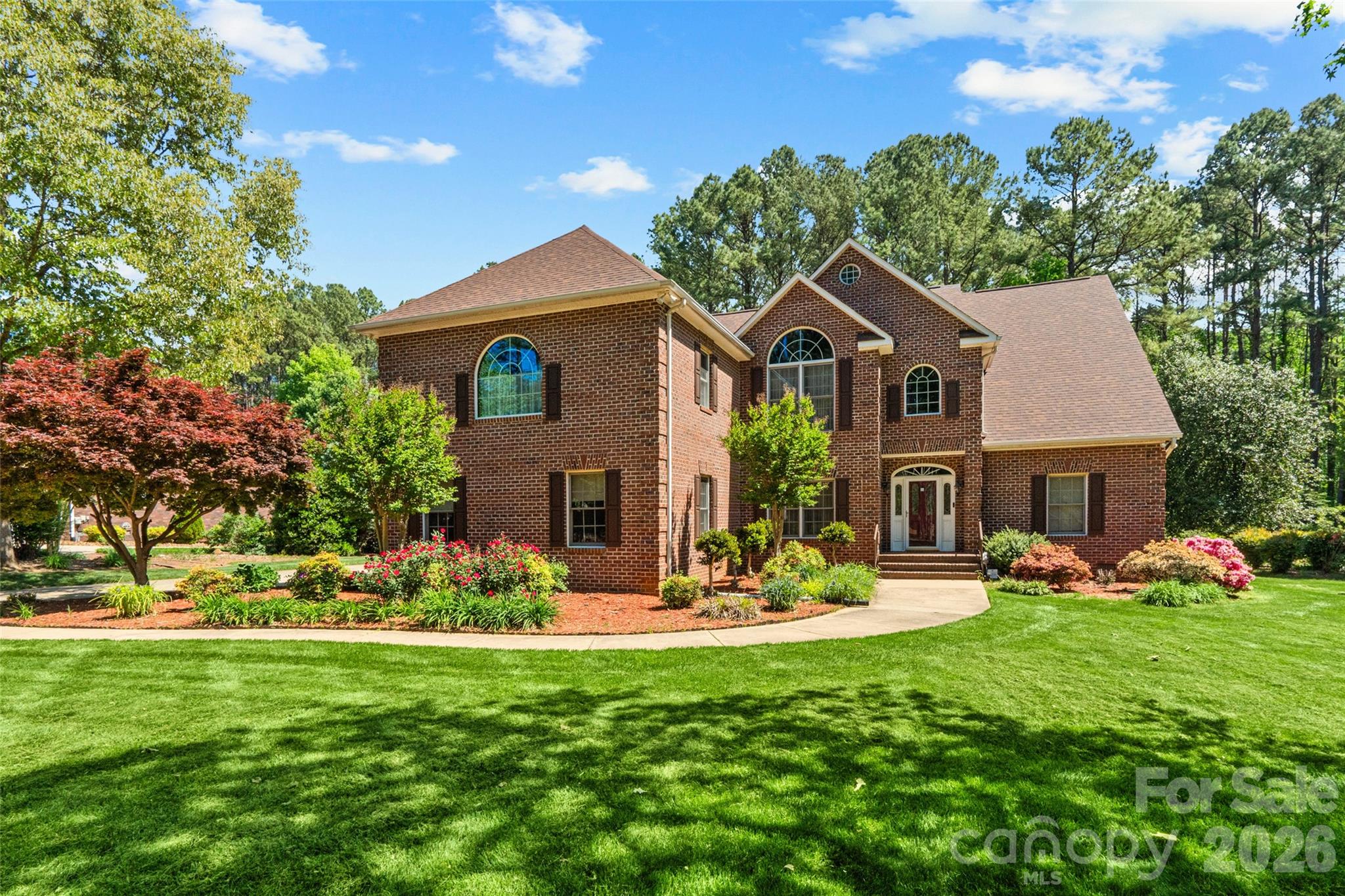 226 W Glenview Drive