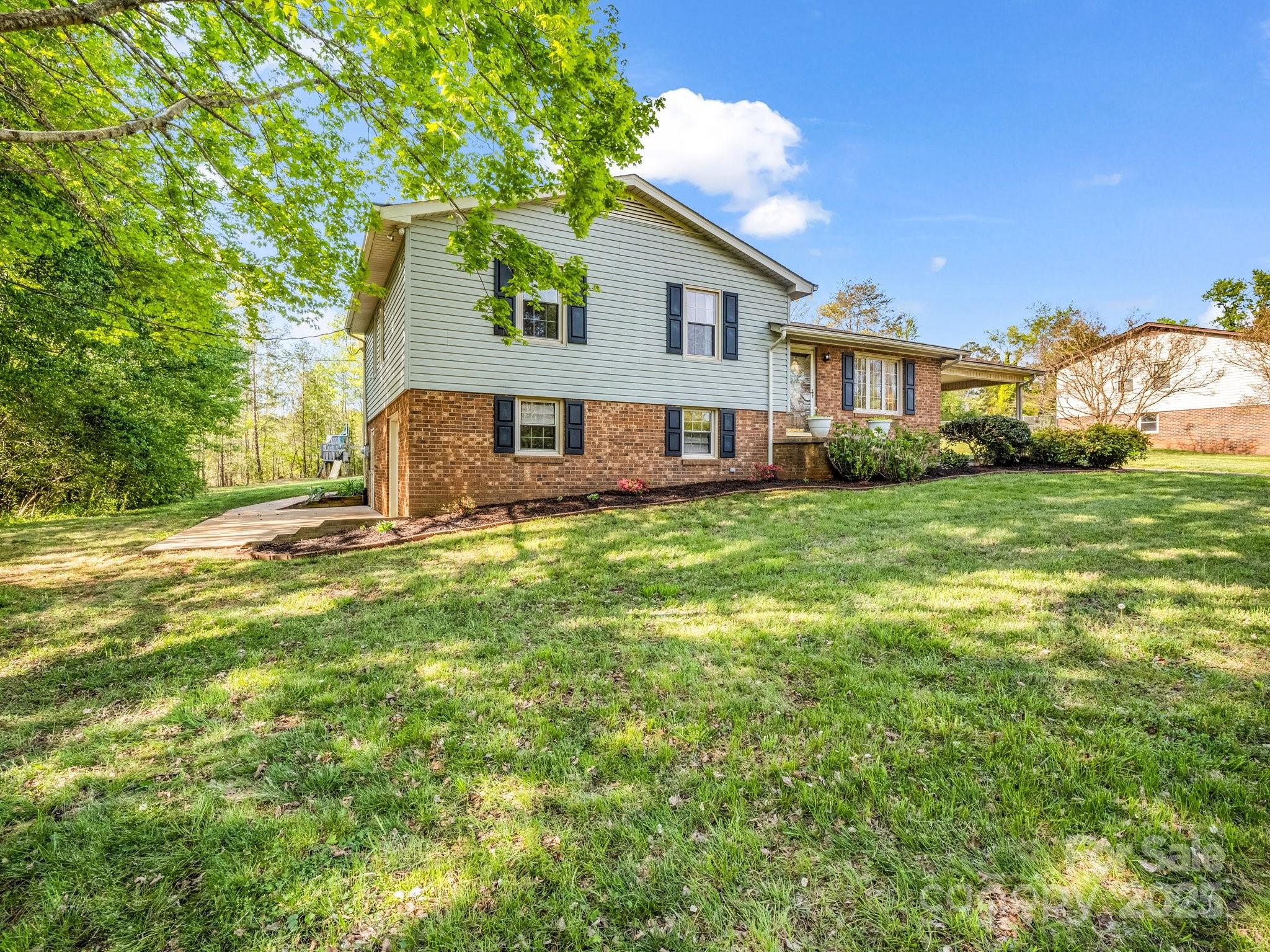 222 E Melissa Lane
