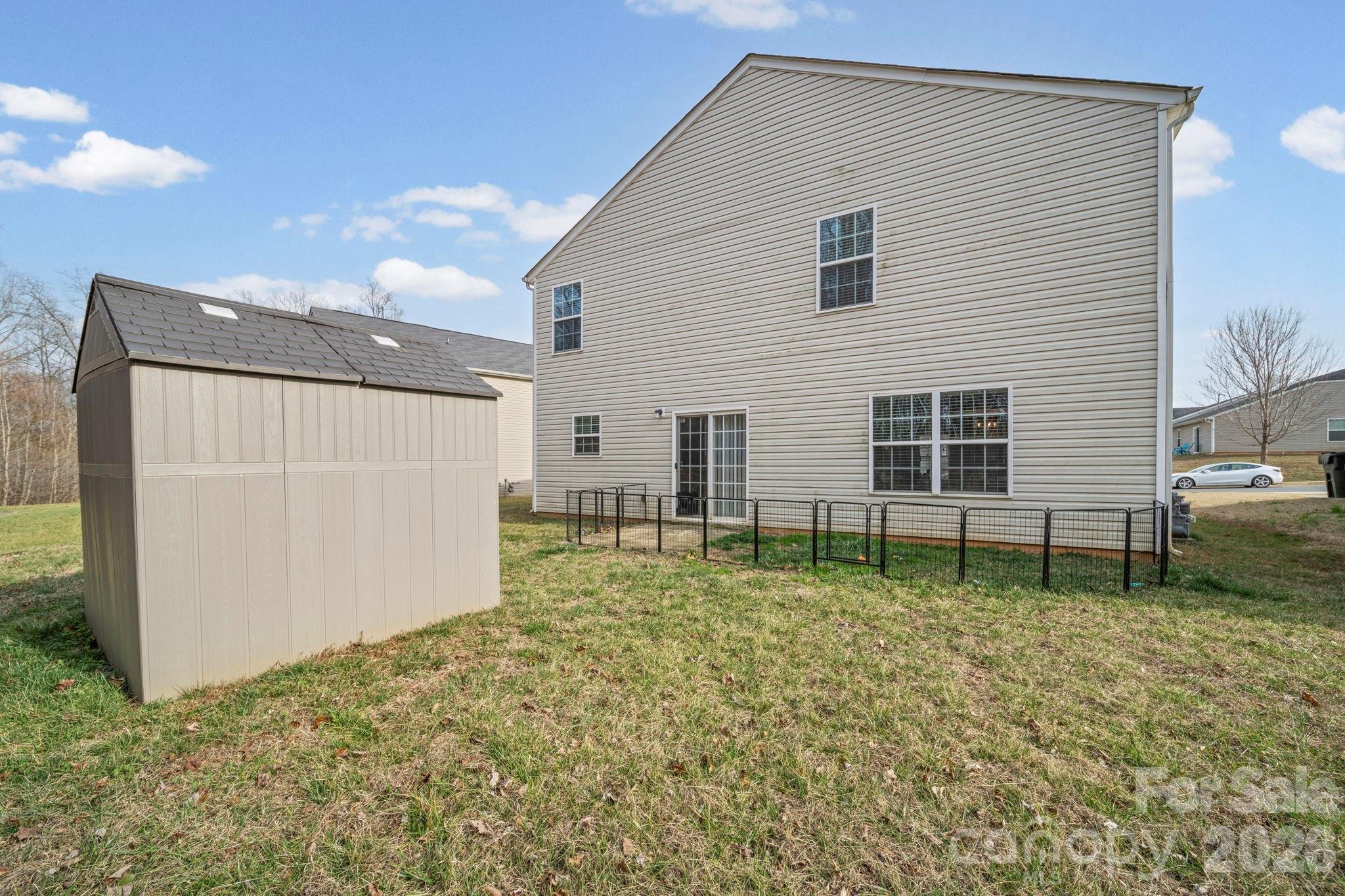 Davis Meadows - Residential