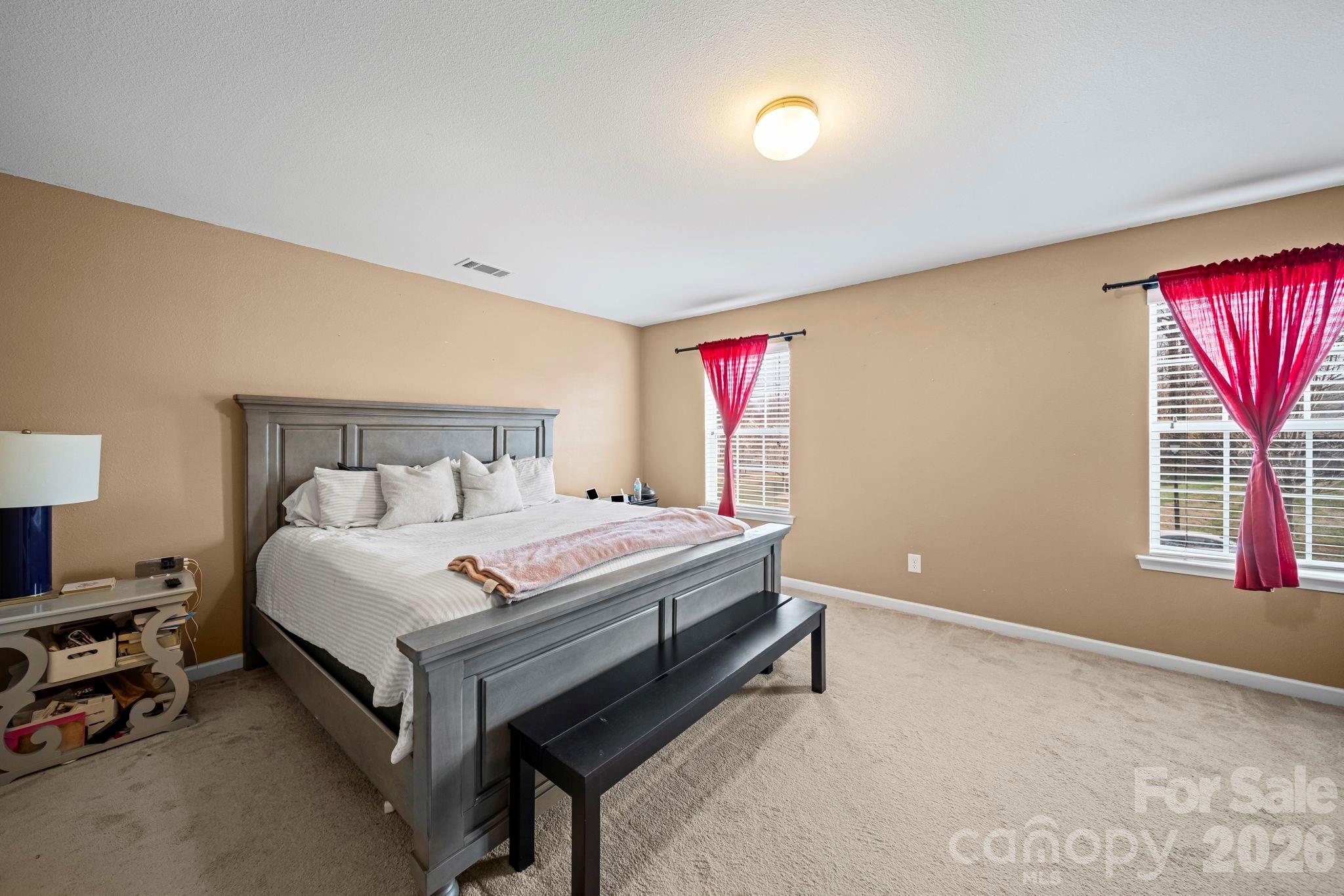 Davis Meadows - Residential