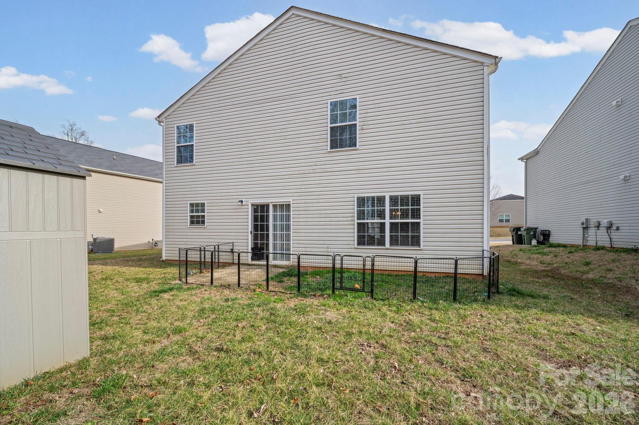 Davis Meadows - Residential