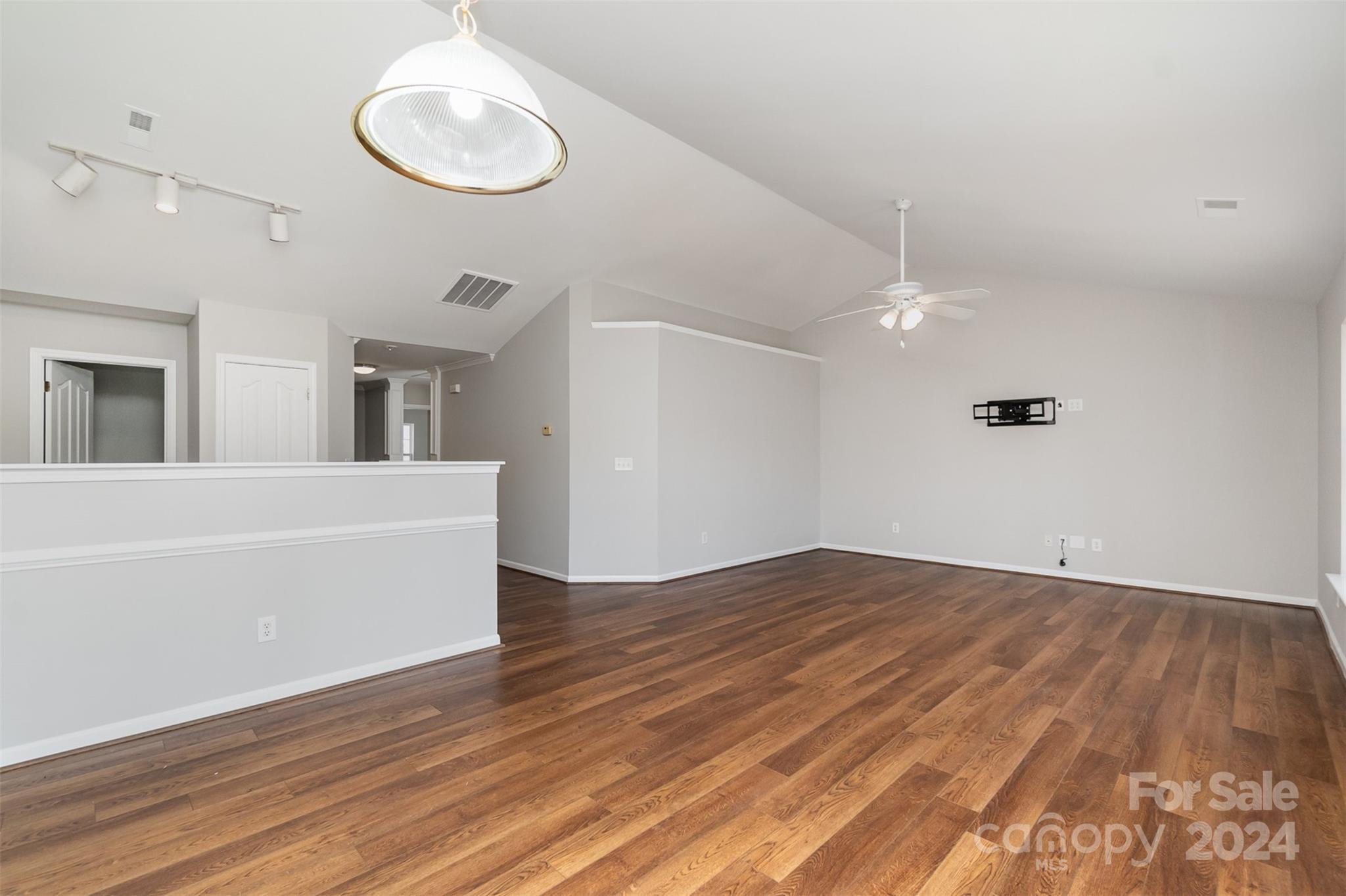 Jacobs Woods - Residential