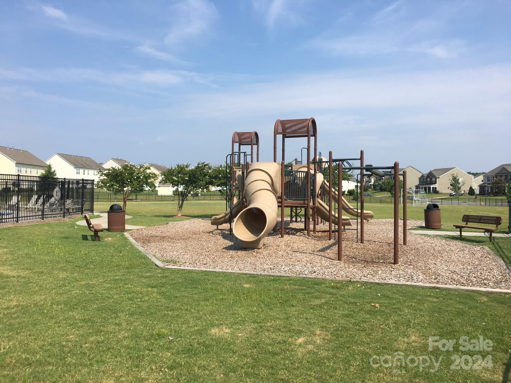 Fieldstone Farm - Residential