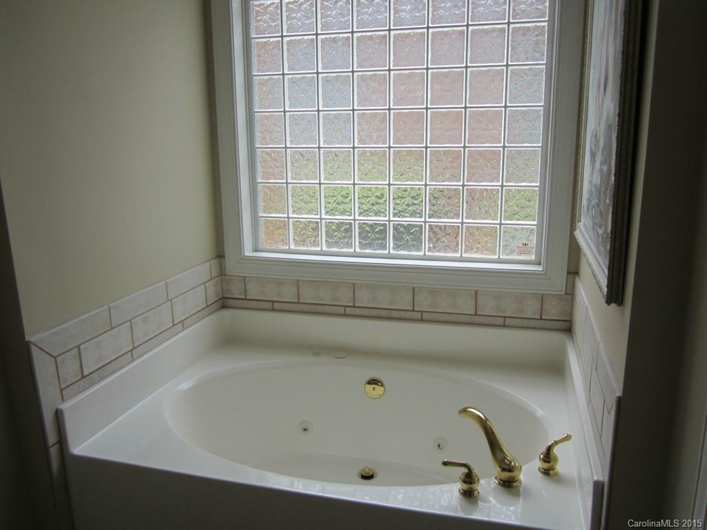 Laurel Creek - Residential