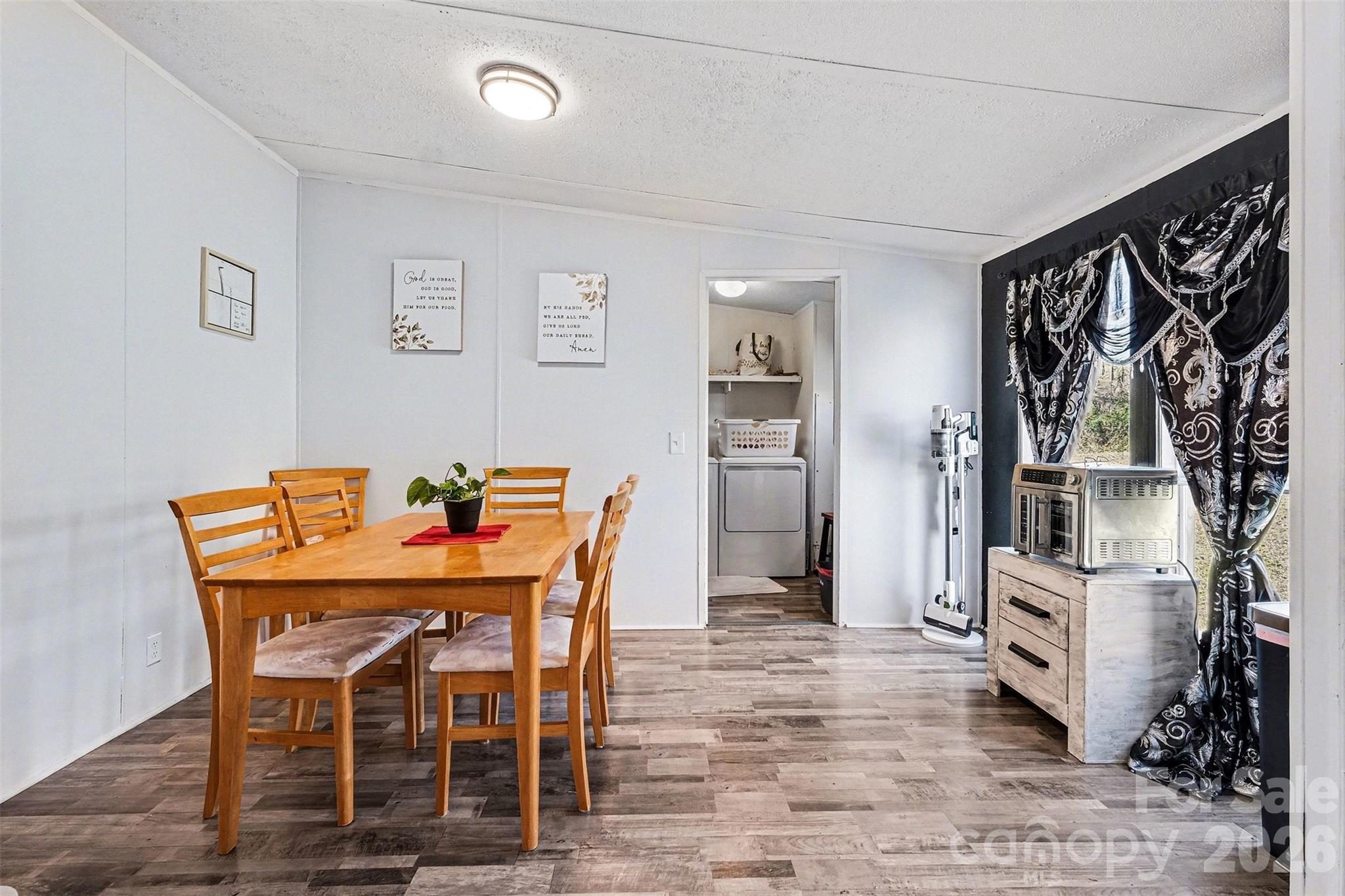 Hoyles Creek - Residential