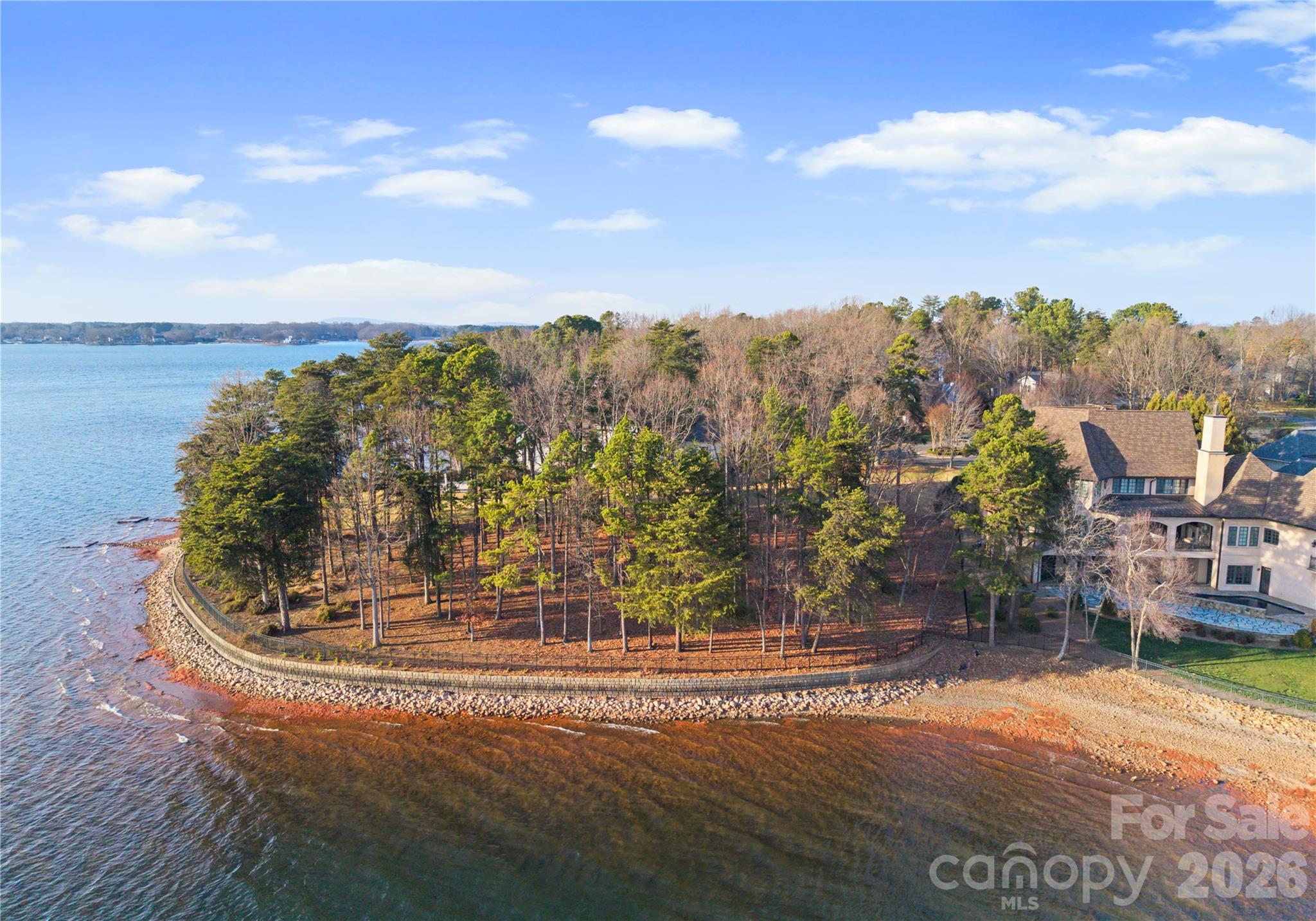 The Peninsula - Land