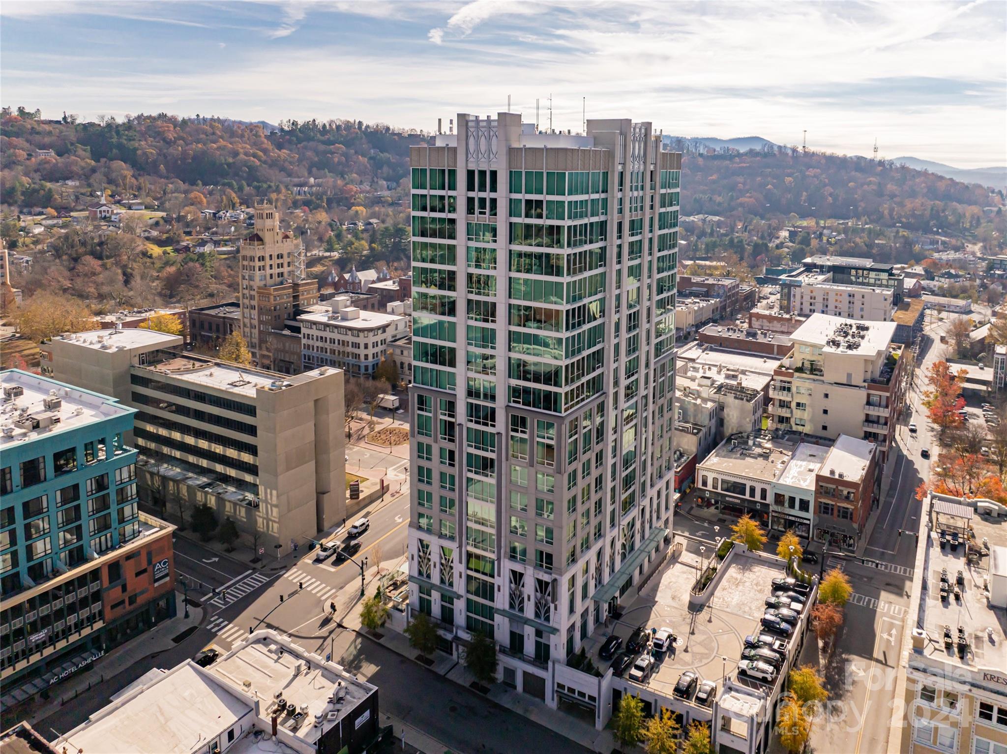 Asheville Arras Residence - Residential