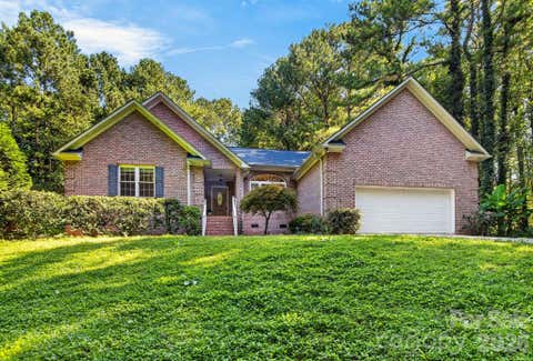 Photo of 7097 Windy Pine Circle, Denver, NC 28037 (MLS # 4412633)