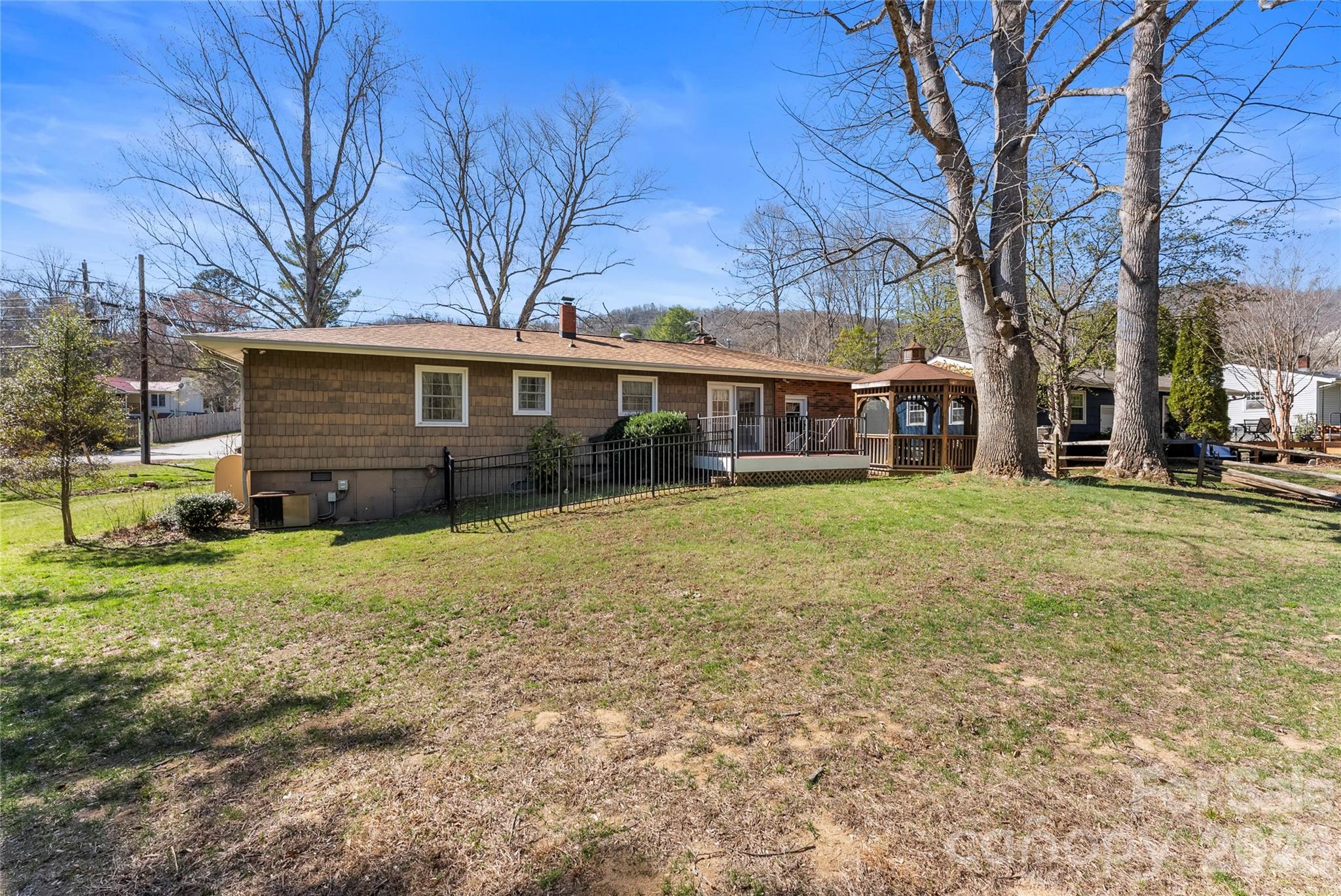 Haw Creek - Residential