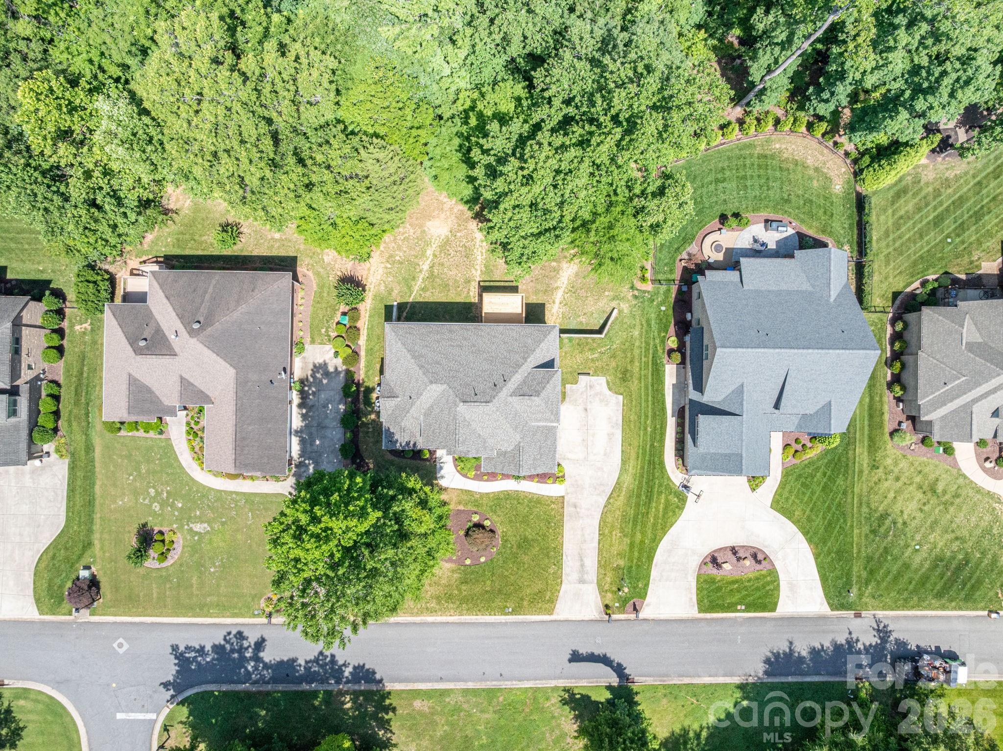 4017 Foxes Trail